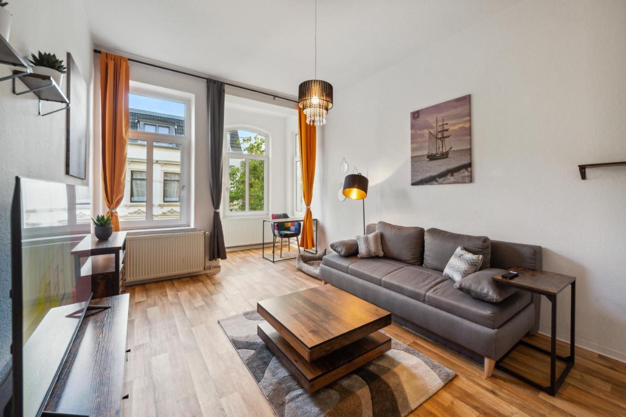 Infinity Stay: Bis Zu 4 Personen Zentrum Wassernah Netflix Wilhelmshaven Buitenkant foto