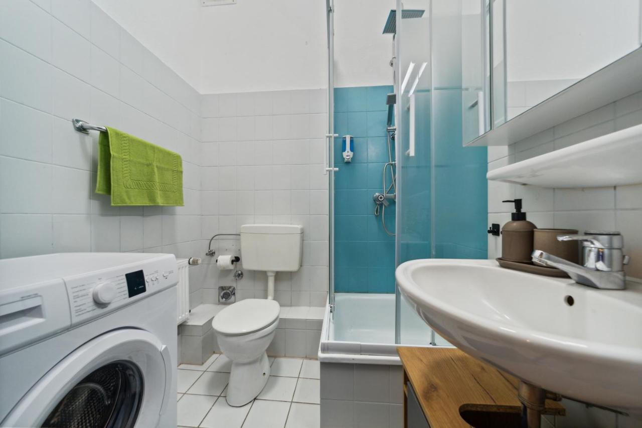Infinity Stay: Bis Zu 4 Personen Zentrum Wassernah Netflix Wilhelmshaven Buitenkant foto